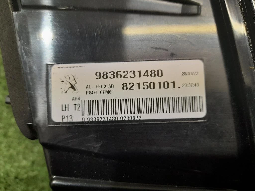 Fanale INT POST SX 9836231480 82150101 Peugeot 3008 II 2016