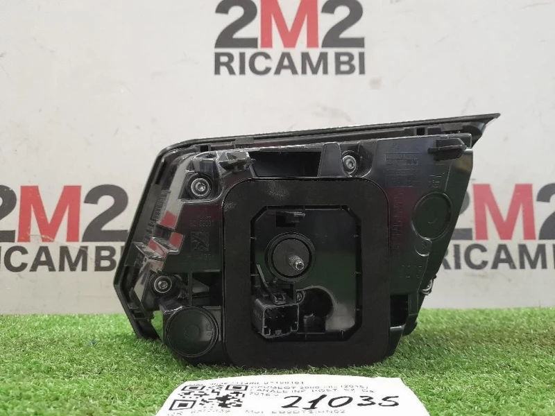 Fanale INT POST SX 9836231480 82150101 Peugeot 3008 II 2016
