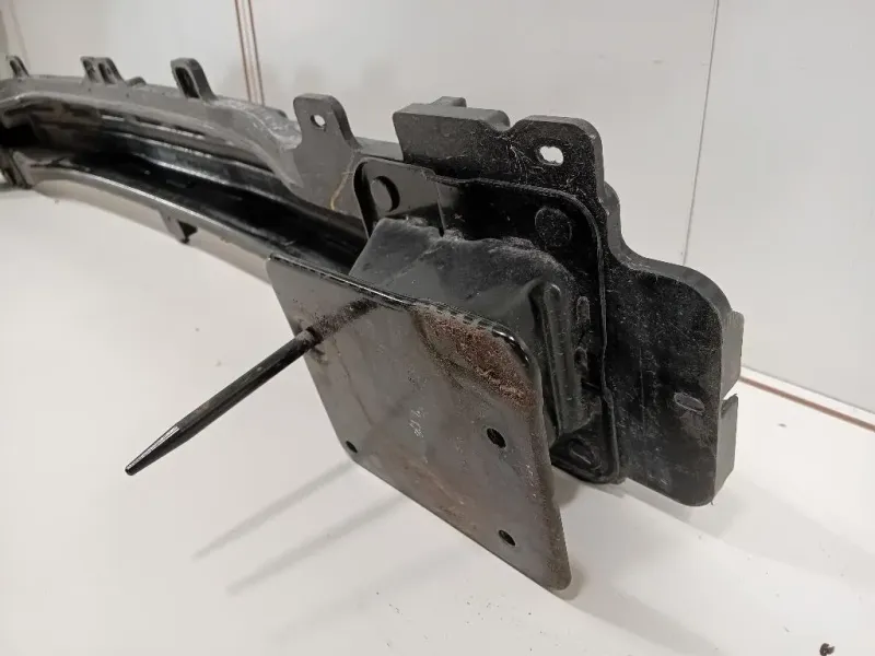 Traversa Paraurti POST 86631-C8AA0 Hyundai I20 II 2014