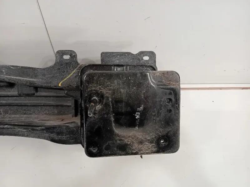 Traversa Paraurti POST 86631-C8AA0 Hyundai I20 II 2014