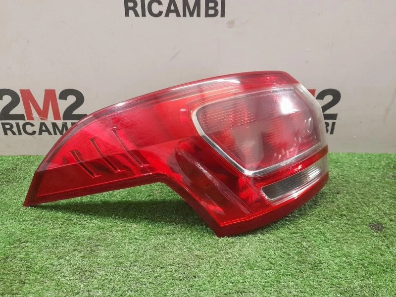 Fanale EST POST SX AV1113405AG Ford B-max 2012