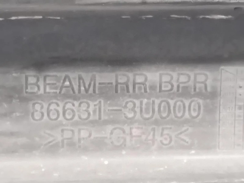 Traversa Paraurti POST 86631-3U000 Kia Sportage III 2010