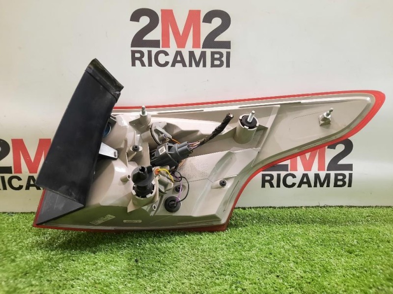 Fanale EST POST SX F1EB13405EA Ford Focus IV SW 2014