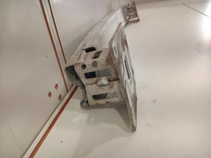 Traversa Paraurti POST LR066891 Land Rover Range Rover Evoque I 2011