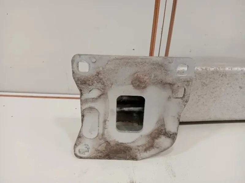 Traversa Paraurti POST LR066891 Land Rover Range Rover Evoque I 2011