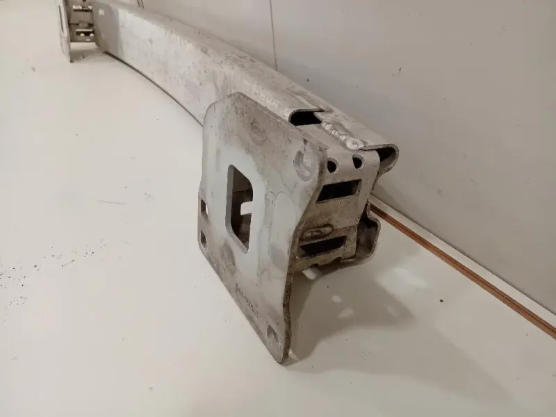 Traversa Paraurti POST EJ32-17906-AC Land Rover Range Rover Evoque I 2011