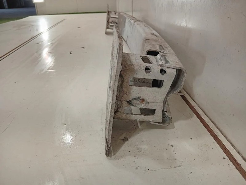 Traversa Paraurti POST EJ32-17906-AC Land Rover Range Rover Evoque I 2011