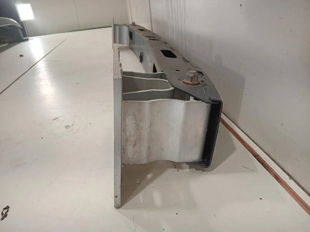 Traversa Paraurti POST LR116875 Land Rover Range Rover Sport III 2014