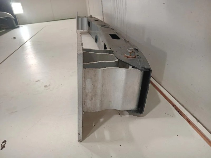 Traversa Paraurti POST LR116875 Land Rover Range Rover Sport III 2014