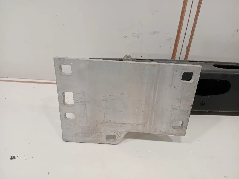 Traversa Paraurti POST LR116875 Land Rover Range Rover Sport III 2014