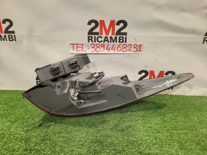 Fanale EST POST SX 92401-3Z3 Hyundai I40 2012