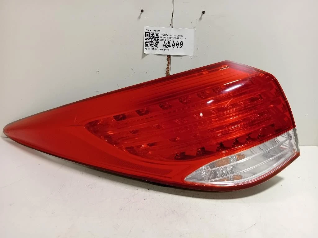 Fanale EST POST SX 92401-3Z0 Hyundai I40 CW 2012