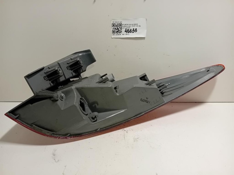 Fanale EST POST SX 92401-3Z0 Hyundai I40 CW 2012