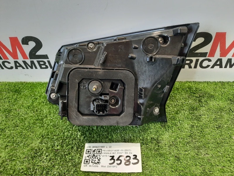 Fanale INT POST SX 9836231880 Peugeot 5008 II 2017