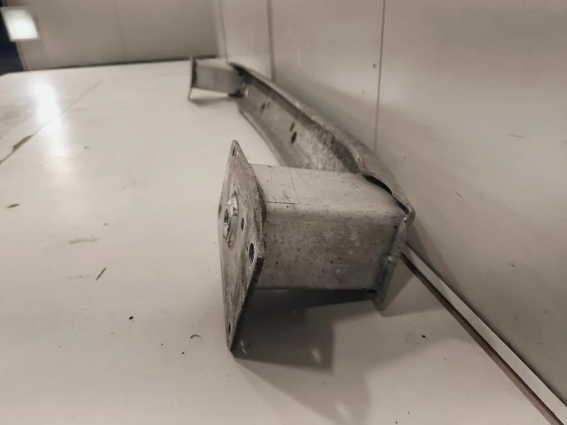 Traversa Paraurti POST 39193221 Opel Astra K 2016