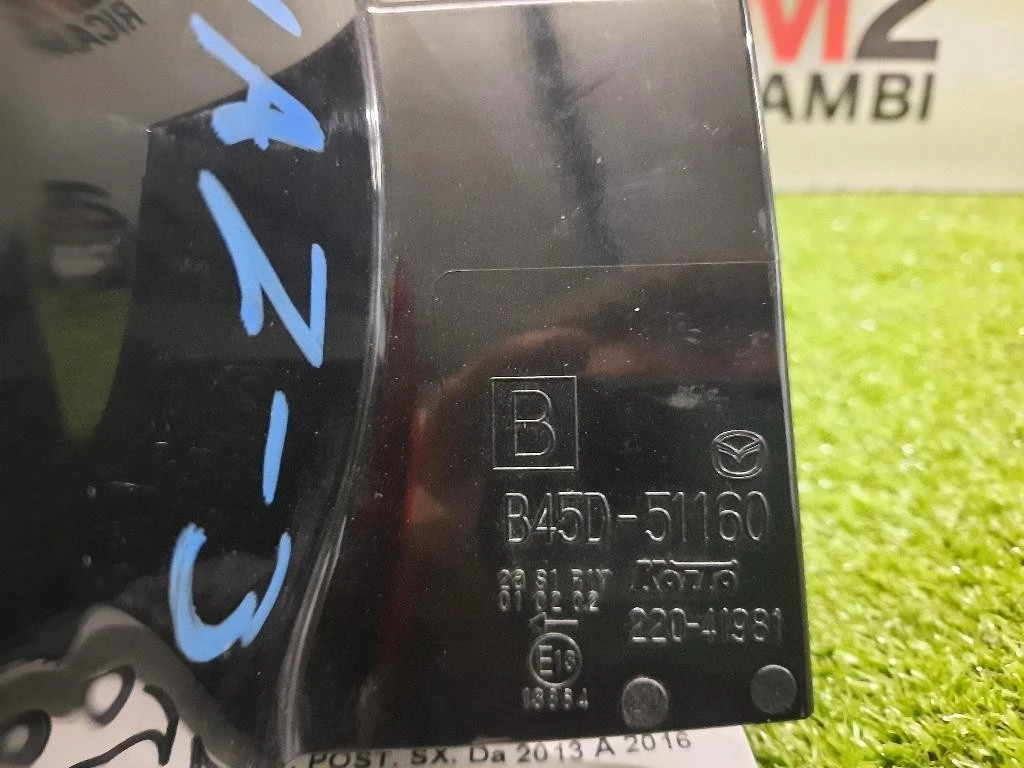 Fanale EST POST SX B45D51160B Mazda 3 III 2014