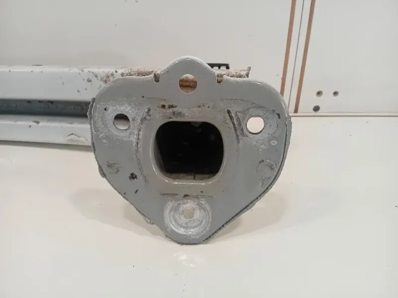 Traversa Paraurti POST 95320354 Opel Mokka 2013