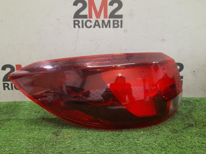 Fanale EST POST SX 13427516 Opel Astra K SW 2016