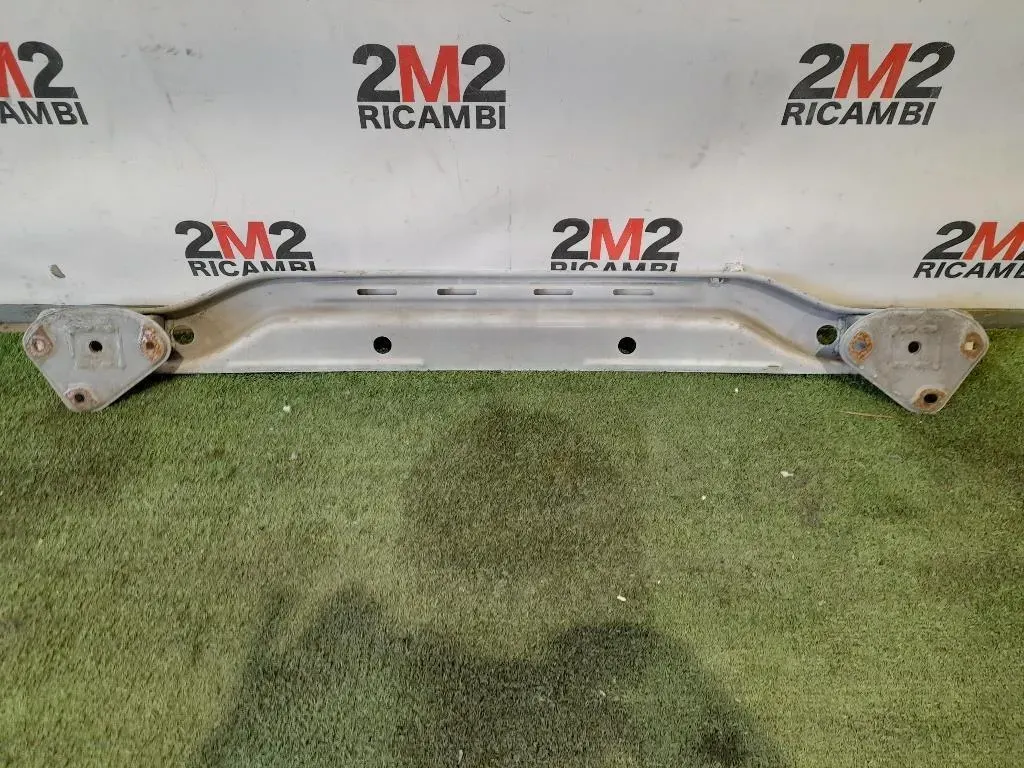 Traversa Paraurti POST  Toyota AYGO I 2005