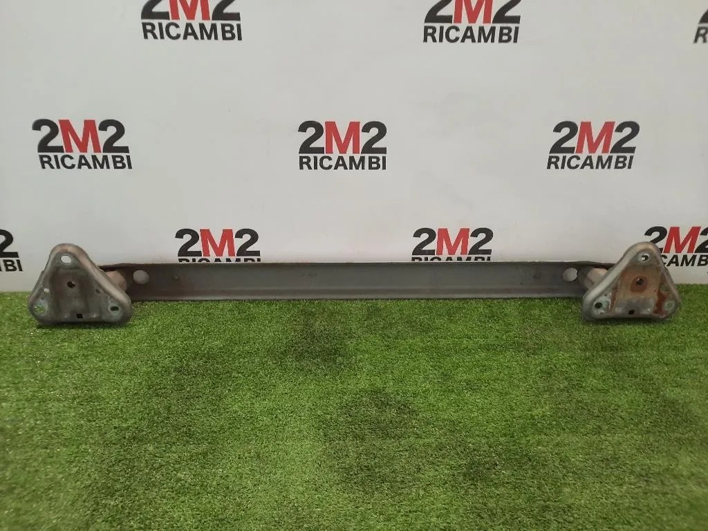 Traversa Paraurti POST 520230D010 Toyota Yaris France II 2006