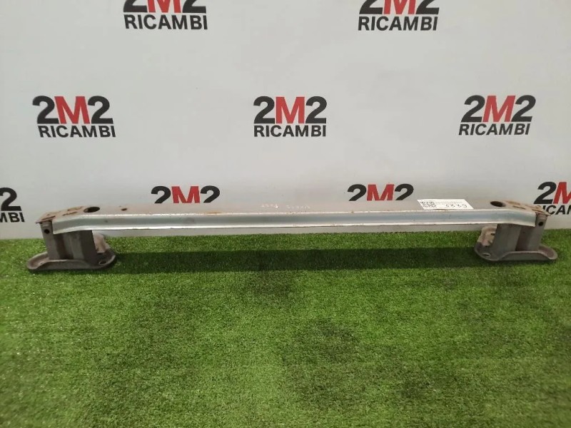 Traversa Paraurti POST 520230D010 Toyota Yaris France II 2006