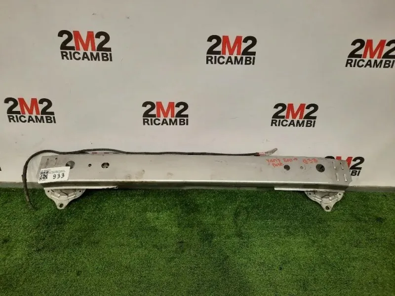 Traversa Paraurti POST 520230D080 Toyota Yaris IV 2012