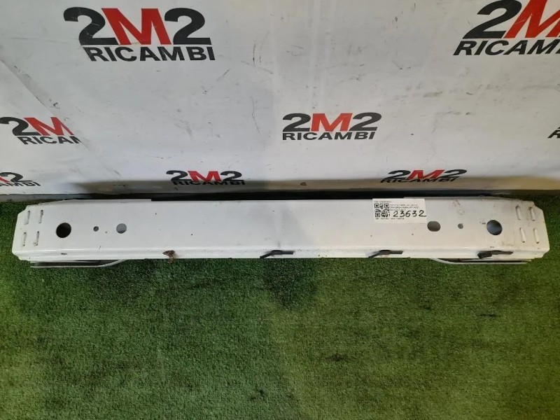 Traversa Paraurti POST 520230D080 Toyota Yaris IV 2014