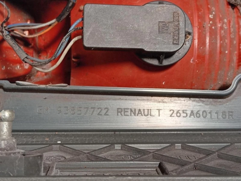 Fanale EST POST SX 93857722 Opel Vivaro A 2007