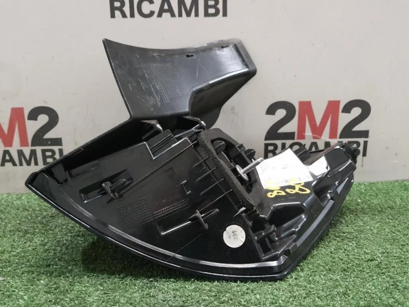 Fanale EST POST SX 9810477180 Peugeot 3008 II 2016