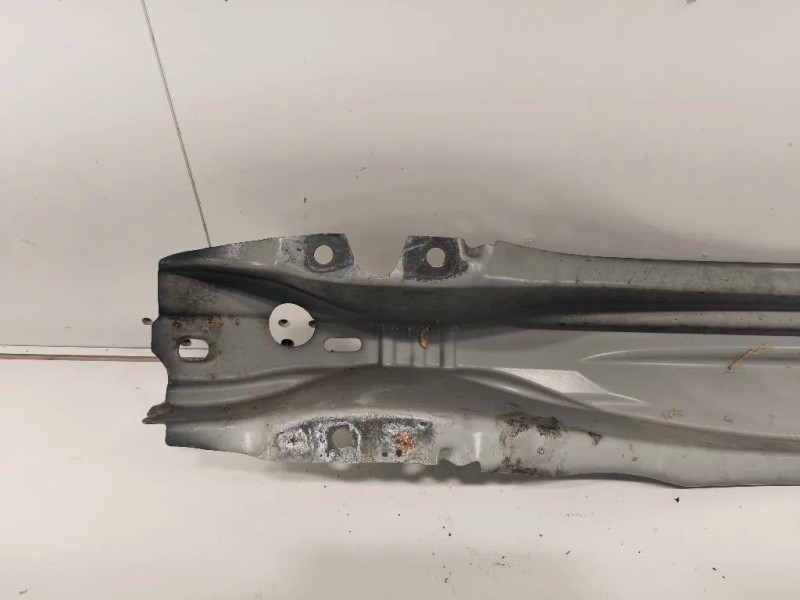 Traversa Paraurti POST 31395572 Volvo XC60 I 2009