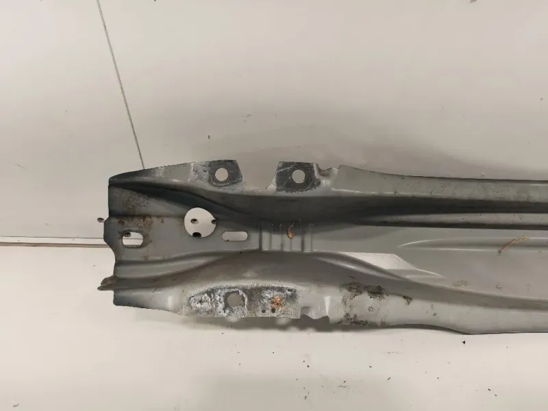 Traversa Paraurti POST 31395572 Volvo XC60 I 2009