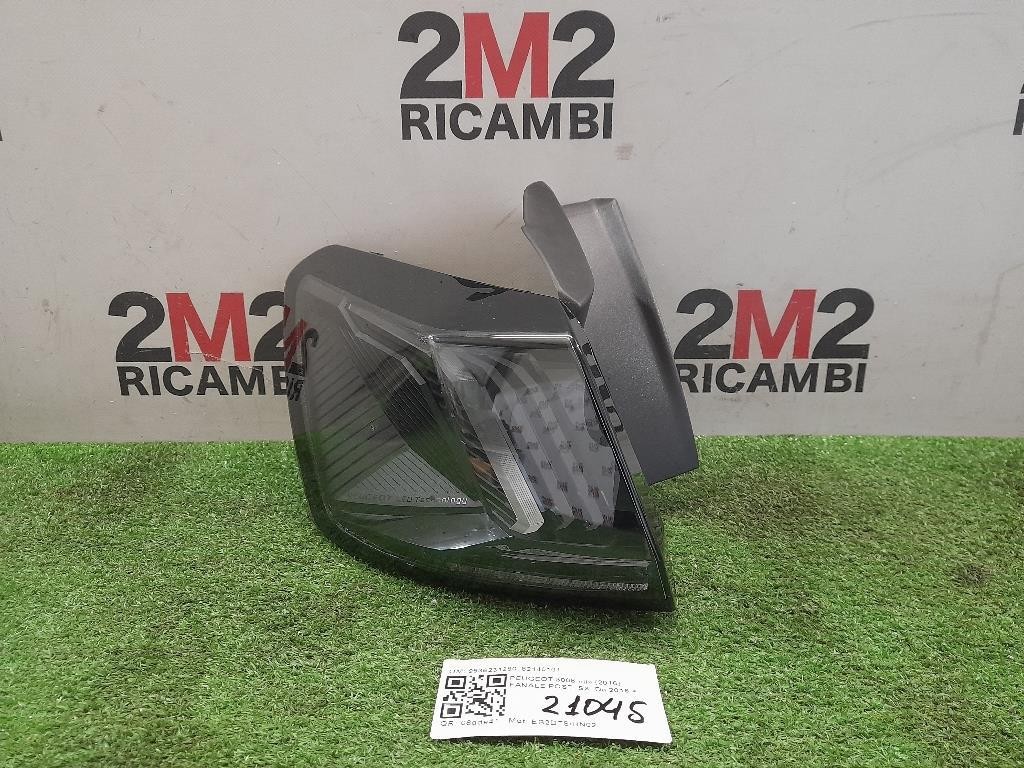 Fanale EST POST SX 9836231280 82140101 Peugeot 3008 II 2016