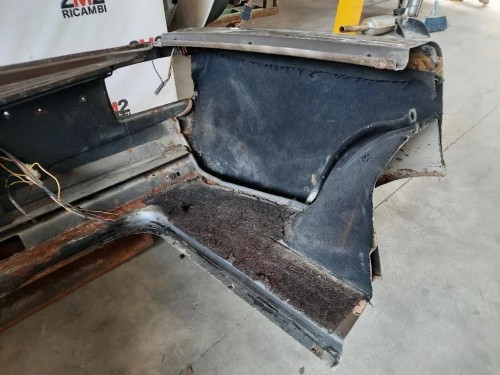 Traversa Pavimento ANT POST  Lancia 2000