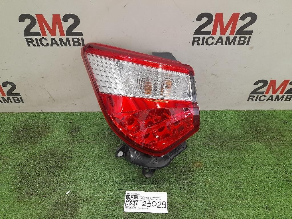 Fanale EST POST SX 815600DB60 Toyota Yaris IV 2017