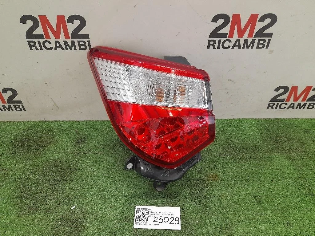 Fanale EST POST SX 815600DB60 Toyota Yaris IV 2017