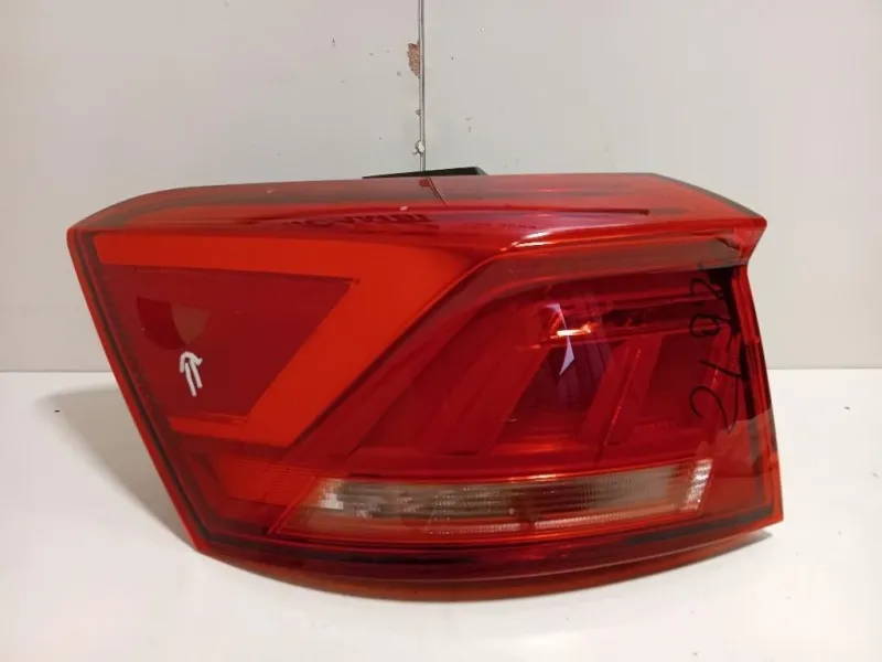 Fanale EST POST SX 2GA945095 Volkswagen T-roc 2017