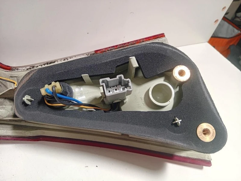 Fanale EST POST SX 164391 Volvo V70 III 2008