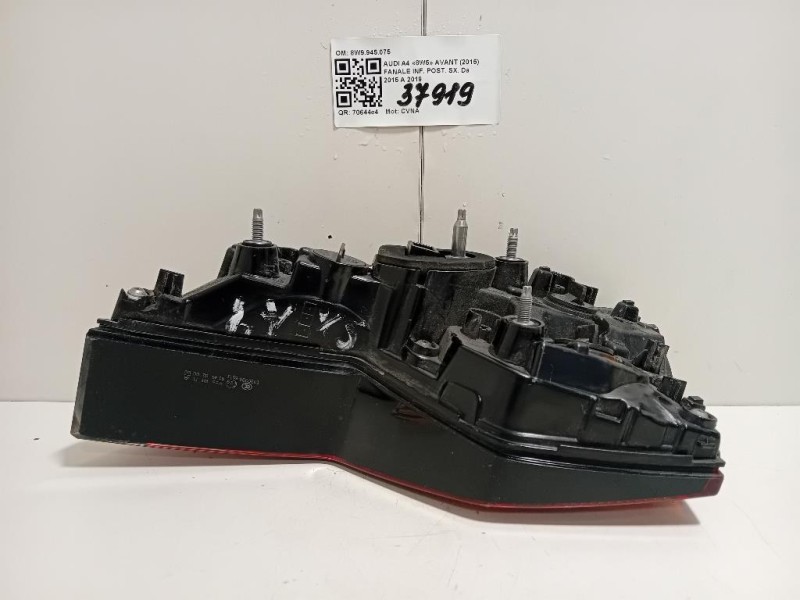 Fanale INF POST SX 8W9945075 Audi A4 8W5 Avant 2015