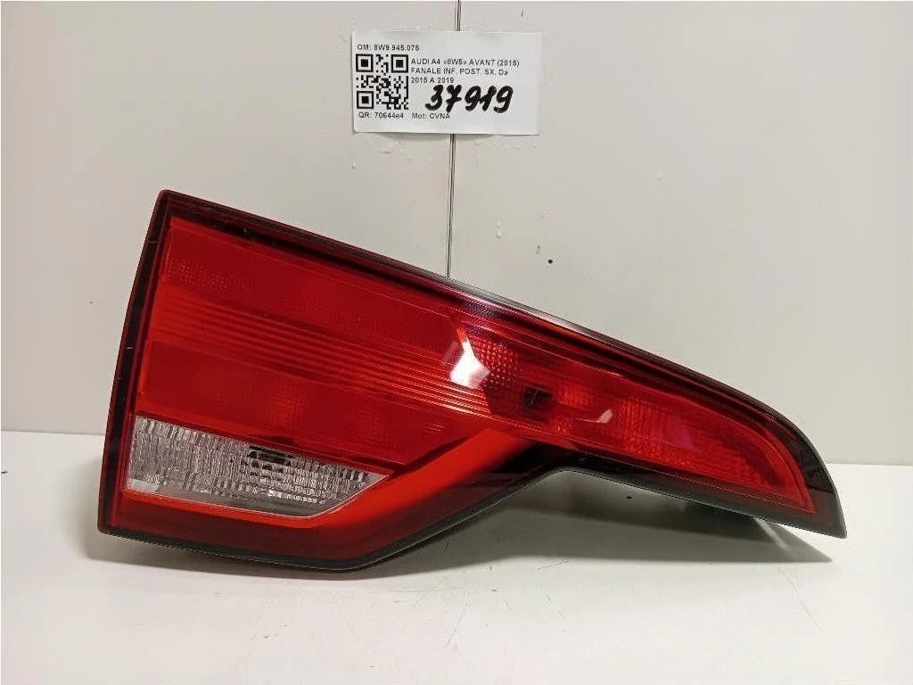 Fanale INF POST SX 8W9945075 Audi A4 8W5 Avant 2015