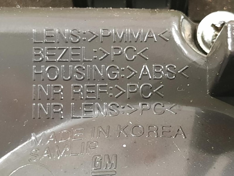 Fanale INT POST DX FANALE INT POST DX Chevrolet Orlando 2011