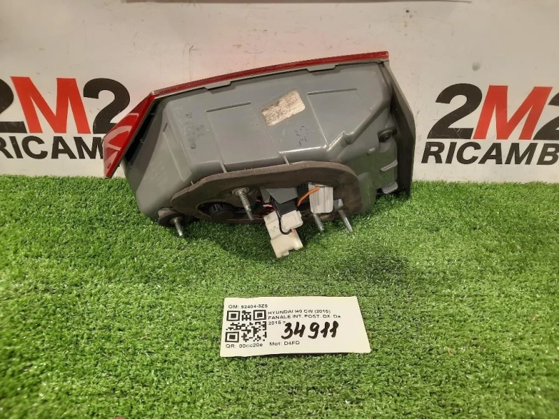 Fanale INT POST DX 92404-3Z5 Hyundai I40 CW 2015
