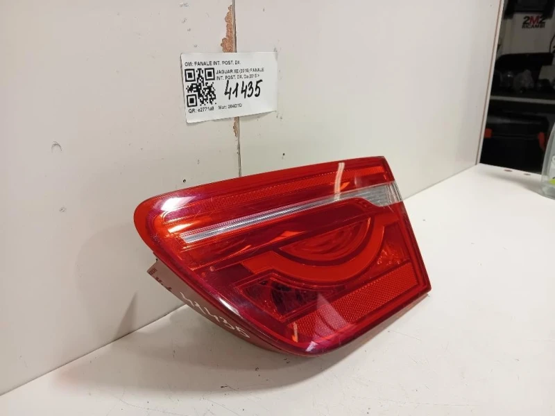 Fanale INT POST DX T4N39462 Jaguar XE 2015