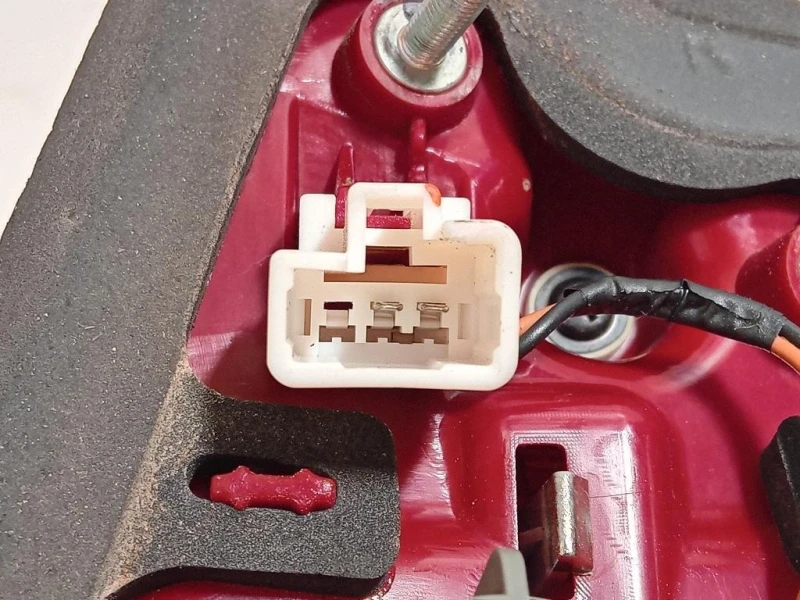 Fanale INT POST DX 924063W010 Kia Sportage III 2010