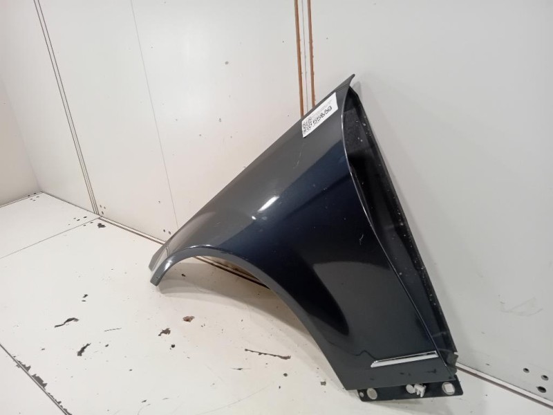 Parafango ANT SX A2048801318 Mercedes Classe C W204 2007