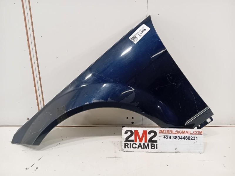 Parafango ANT SX A2048801318 Mercedes Classe C W204 2011