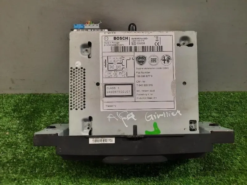 Unità Autoradio 156096877 Alfa Romeo Giulietta 2010