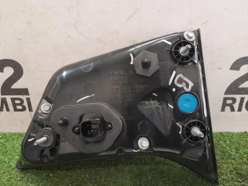 Fanale INT POST SX TESLA X 103433800B Tesla Model 3 2017