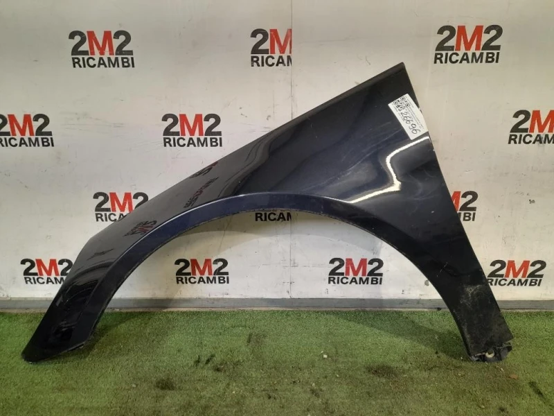 Parafango ANT SX A2518800106 Mercedes Classe R W251 2006