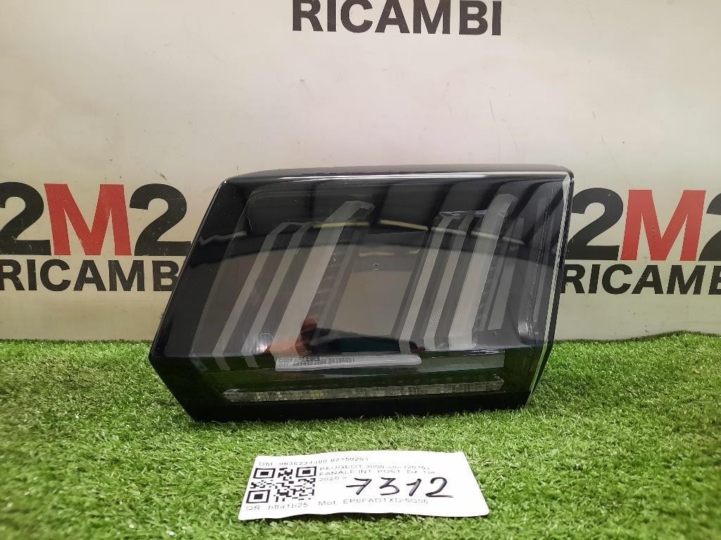 Fanale INT POST DX 9836231380 82150201 Peugeot 3008 II 2016