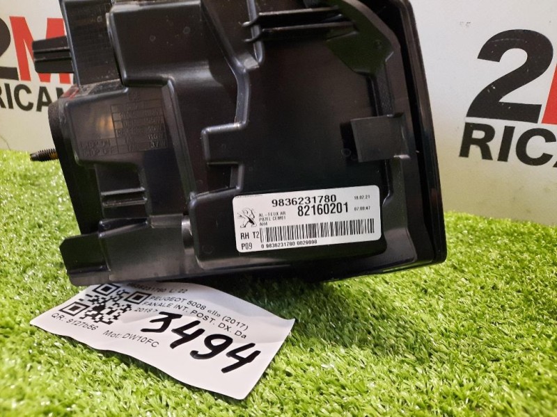 Fanale INT POST DX 9836231780 Peugeot 5008 II 2017